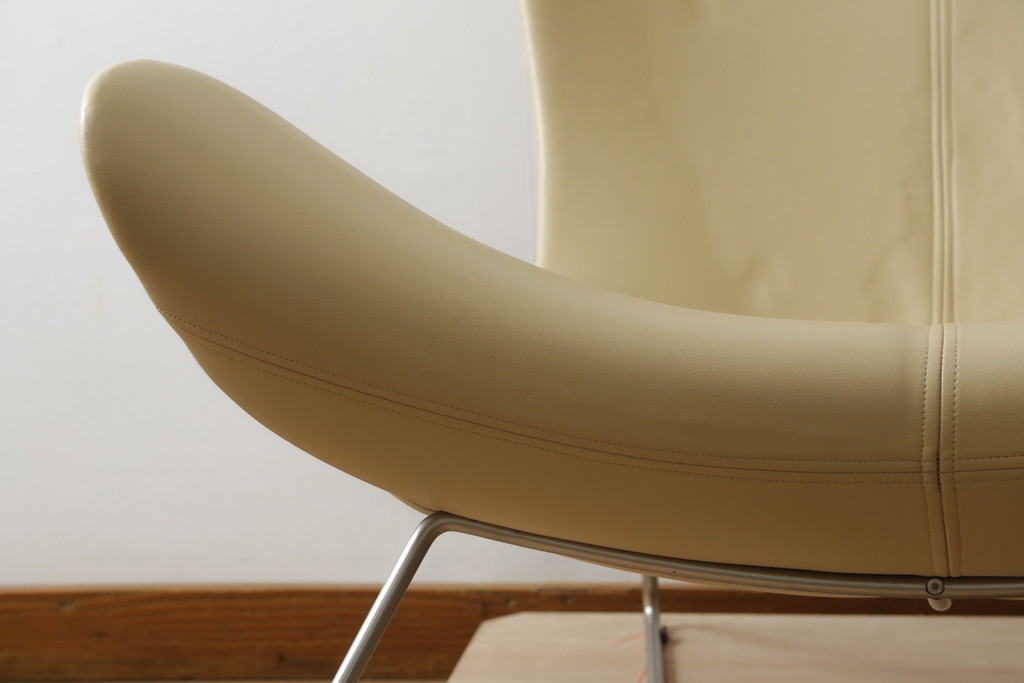 中古　美品　BoConcept(ボーコンセプト)　SQUILLA(スキラ)　インテリアのアクセントになる本革ラウンジチェア(レザー、1Pソファ、一人掛け、1人掛け、椅子、イス、北欧)(R-082840)