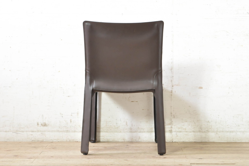 中古　Cassina(カッシーナ)　412　CAB(キャブ)　MARIO BELLINI(マリオベリーニ)　シンプルモダンな空間づくりに活躍するアームレスチェア(ダイニングチェア、椅子、イス)(定価約26万4千円)(R-074311)