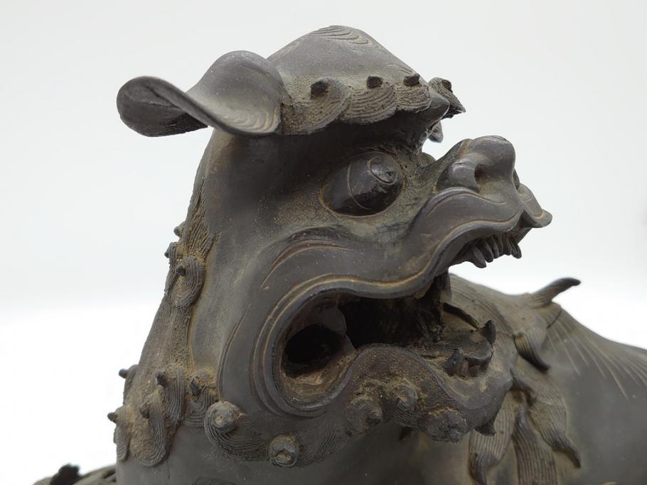 古銅　玉獅子　香炉　勇ましく異彩を放つ表情に惹きつけられる獅子の置物(中国?、仏具、インテリア、ディスプレイ)(R-061977)