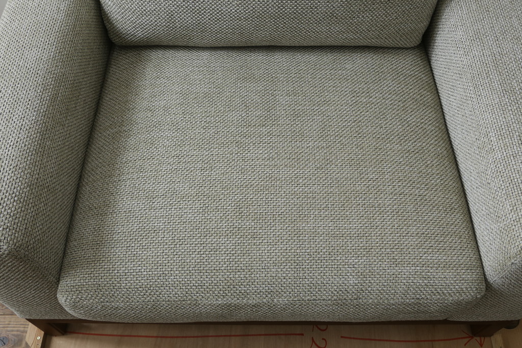 中古　美品　旭川家具　CONDE HOUSE(カンディハウス)　川上元美デザイン　クォード　ウォールナット　落ち着いた雰囲気が素敵な1Pソファ(椅子、イス、アームチェア、一人掛け、1人掛けソファ)(現行定価約66万円)(R-082905)