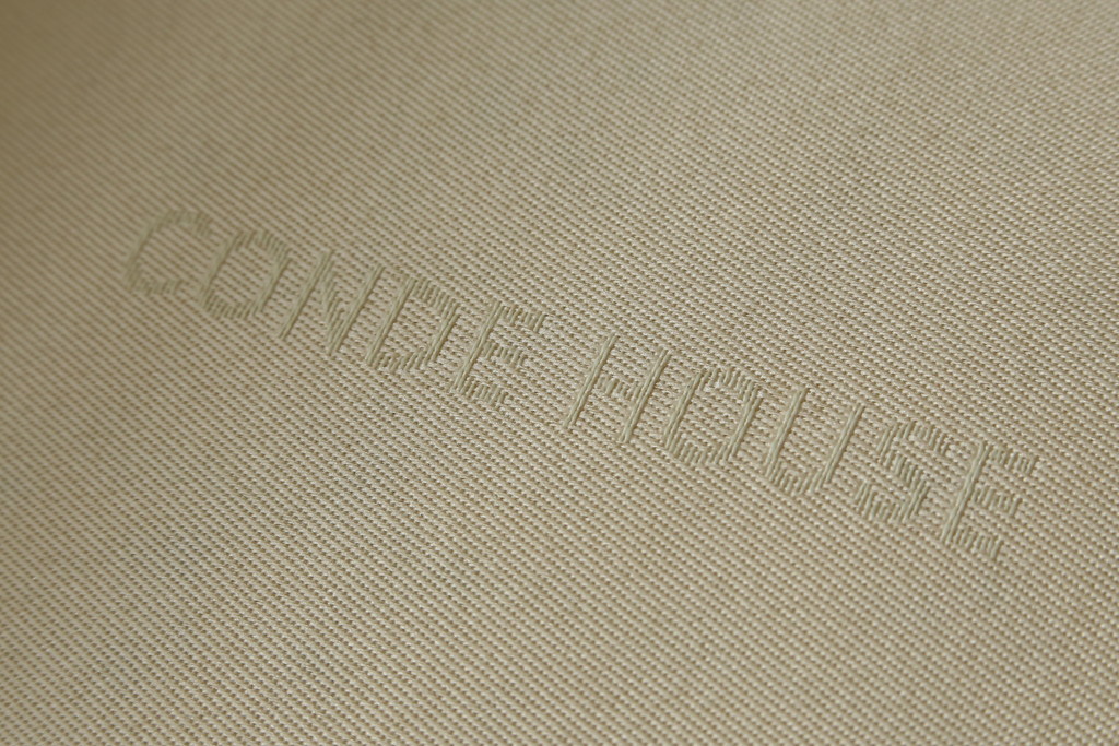 中古　美品　旭川家具　CONDE HOUSE(カンディハウス)　川上元美デザイン　クォード　ウォールナット　落ち着いた雰囲気が素敵な1Pソファ(椅子、イス、アームチェア、一人掛け、1人掛けソファ)(現行定価約66万円)(R-082905)
