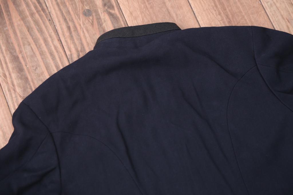 旧日本海軍大佐・一種軍服(襟章付)(R-017114)