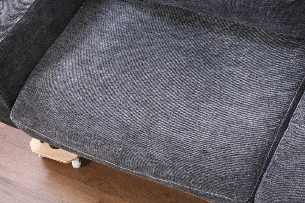 中古　美品　Boconcept(ボーコンセプト)　Carlton(カールトン)　くつろぎ空間を演出するスタイリッシュな2.5人掛けソファ(2.5P、3P、2.5人掛け、3人掛け)(定価約45万円)(R-082331)
