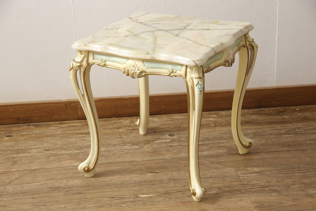 中古　イタリア高級家具　ロココ調　大理石トップのエレガントなサイドテーブル(センターテーブル、ローテーブル)(R-056242)