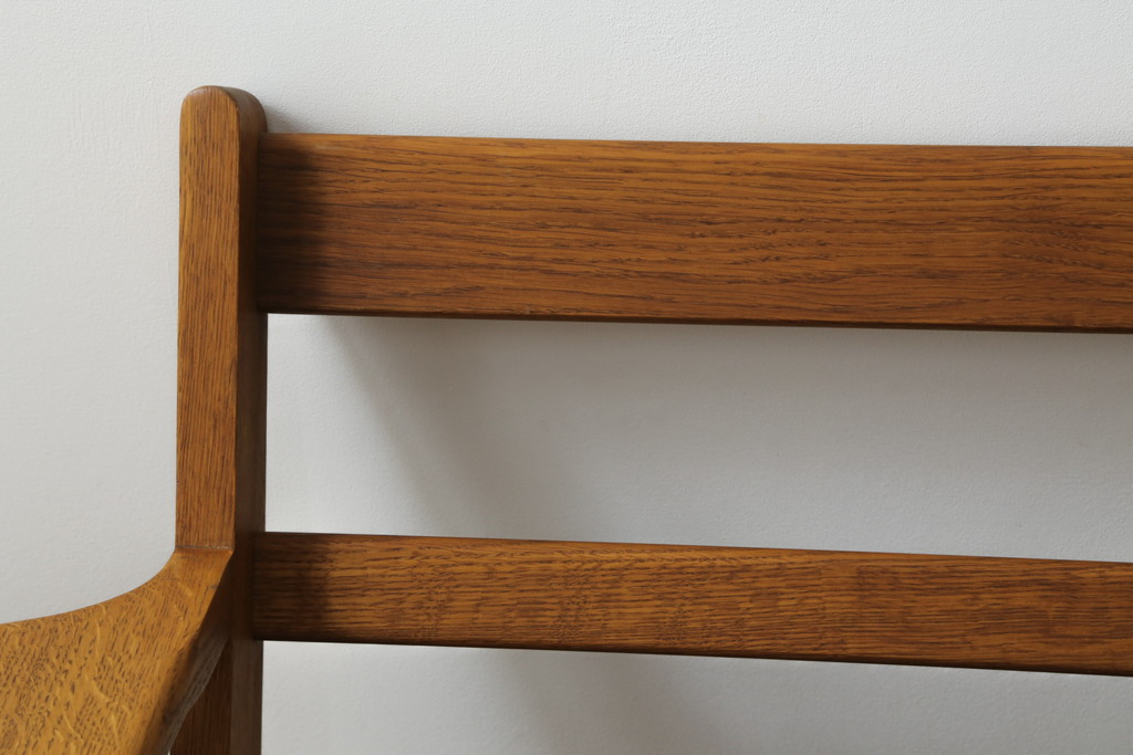 北欧ビンテージ　デンマークビンテージ　Hans J Wegner(ハンス・J・ウェグナー)　GETAMA(ゲタマ)　GE290　洗練された佇まいが目を引く3人掛けソファ(3P、三人掛け、アームソファ、トリプルソファ、3シーター、北欧、ヴィンテージ)(R-068271)