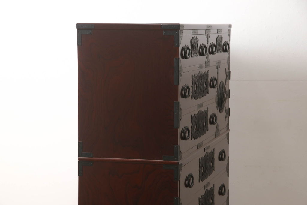 中古　美品　二本松工藝館　田中家具　重厚感ある佇まいが魅力的な収納箪笥(衣装箪笥、和タンス、整理箪笥、引き出し、チェスト)(R-062066)