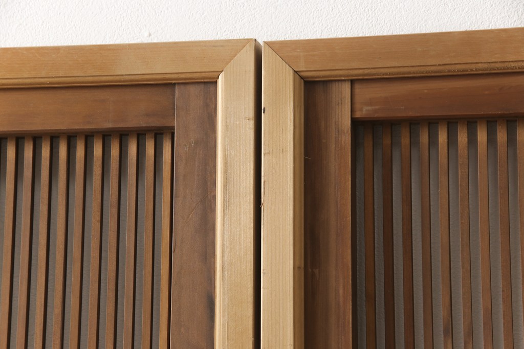 アンティーク建具　上質な和を演出してくれる格子戸リメイク衝立て(パーテーション、つい立て)(R-057482)