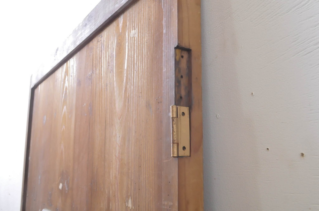 アンティーク建具　どこか懐かしい雰囲気を感じる片開きドア1枚(木製扉)(R-069164)
