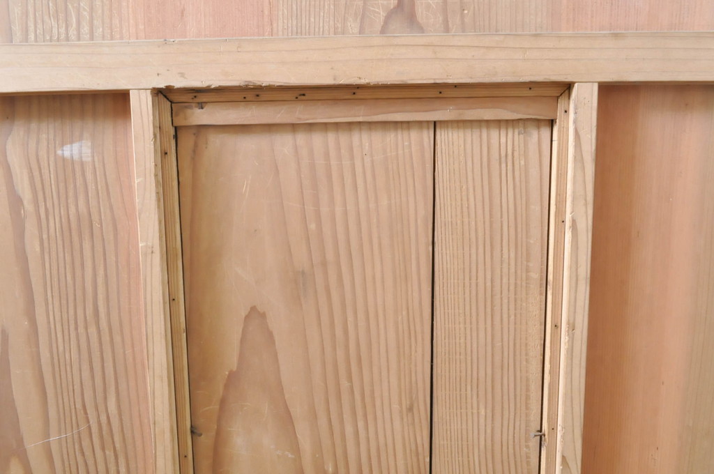 アンティーク建具　どこか懐かしい雰囲気を感じる片開きドア1枚(木製扉)(R-069164)