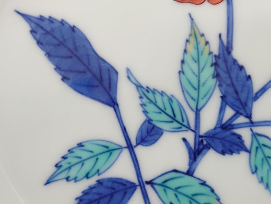 重要無形文化財　十二代 今泉今右衛門　錦　色絵　薔薇文　5.1寸　約15.5cm　大胆に描かれた薔薇の図が食卓のアクセントになる中皿5枚(銘々皿、色鍋島、和食器、五寸一分、共箱付き)(R-063955)