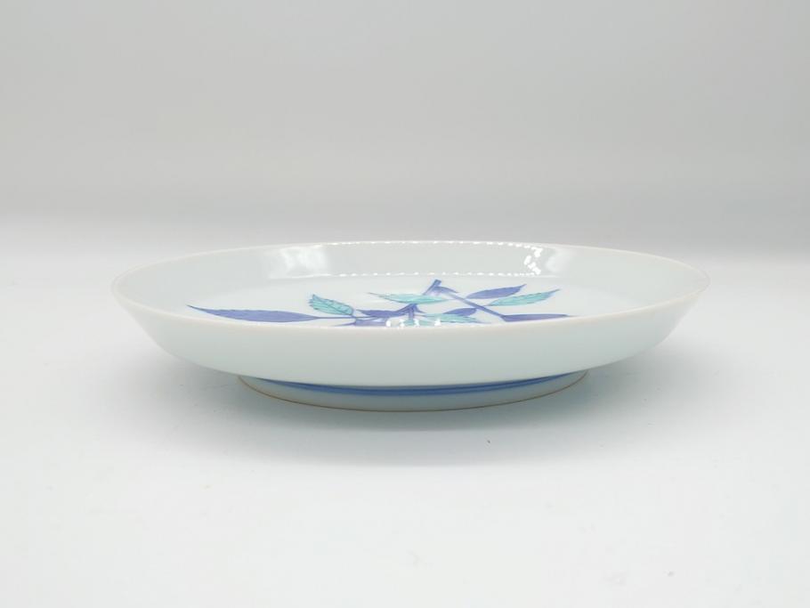 重要無形文化財　十二代 今泉今右衛門　錦　色絵　薔薇文　5.1寸　約15.5cm　大胆に描かれた薔薇の図が食卓のアクセントになる中皿5枚(銘々皿、色鍋島、和食器、五寸一分、共箱付き)(R-063955)
