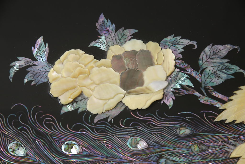 中古　ガラス天板付き　豪華絢爛な螺鈿細工が美しい座卓(ラデン、ローテーブル)(R-060536)