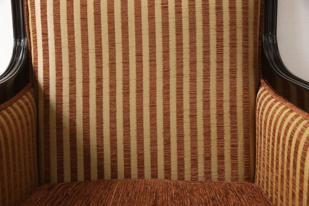 中古　美品　雅叙園　製造メーカー　大正ロマンの雰囲気あふれる高級1人掛けソファ(ラウンジチェア、アームチェア、1Pソファ、一人掛け)(R-054880)