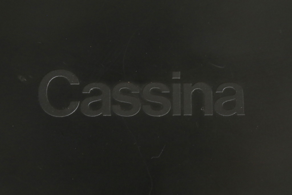 中古　Cassina(カッシーナ)　412　CAB(キャブ)　MARIO BELLINI(マリオベリーニ)　ブラック(黒)　シンプルモダンな空間づくりに活躍するアームレスチェア(ダイニングチェア、椅子、イス)(定価約24万円)(R-079511)