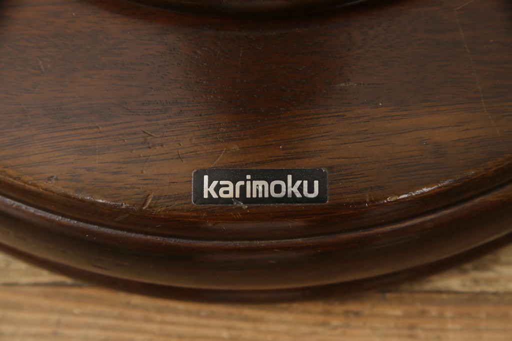 中古　カリモク家具(karimoku)　クラシカルな雰囲気を醸し出すポールハンガー(ホールハンガー、コートハンガー、帽子掛け、店舗什器)(R-057692)