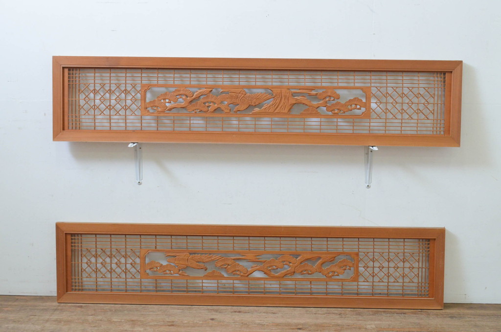 アンティーク建具 松の彫刻と組子細工入り 和風の欄間2枚セット(明り取り、明かり取り)(R-069572) ラフジュ工房