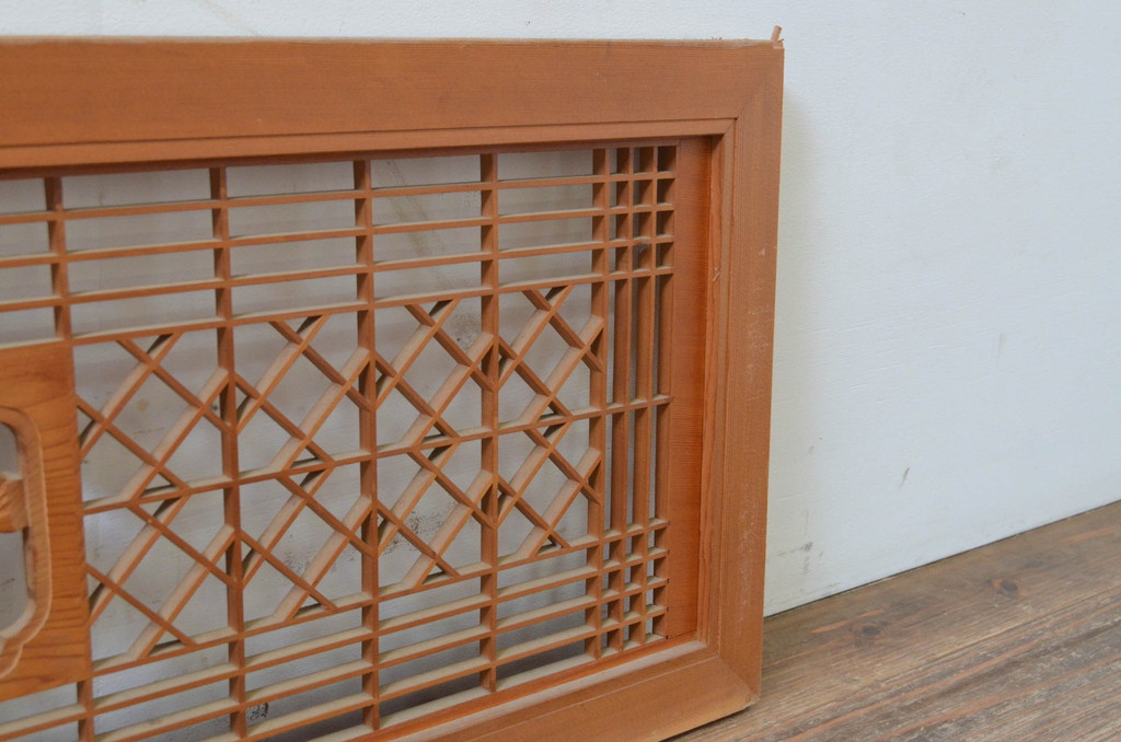 アンティーク建具　松の彫刻と組子細工入り　和風の欄間2枚セット(明り取り、明かり取り)(R-069572)
