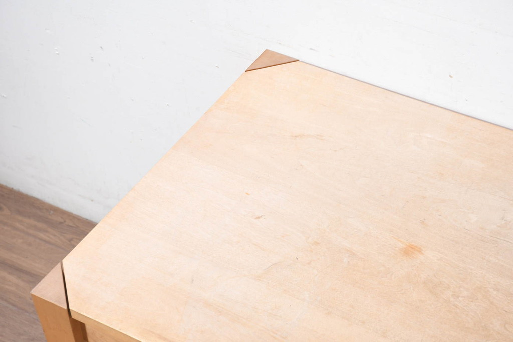 中古　WOOD YOU LIKE COMPANY(ウッドユウライクカンパニー)　FOUR DELTA TAPER DESK(4デルタテーパーデスク)　メープル無垢材　ナチュラルで心地よい木肌のデスク(引き出し付き、机、コンソールデスク、ワークデスク、在宅用、在宅ワーク用)(定価約24万円)(R-082448)