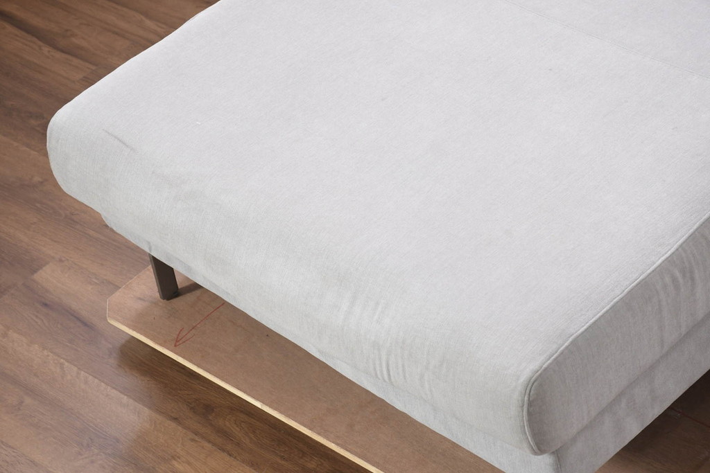 中古　美品　BoConcept(ボーコンセプト)　ゆったりとした座面のシンプルなオットマン付き3人掛けカウチソファ(トリプルソファ、フットスツール、3P、三人掛け)(R-082464)