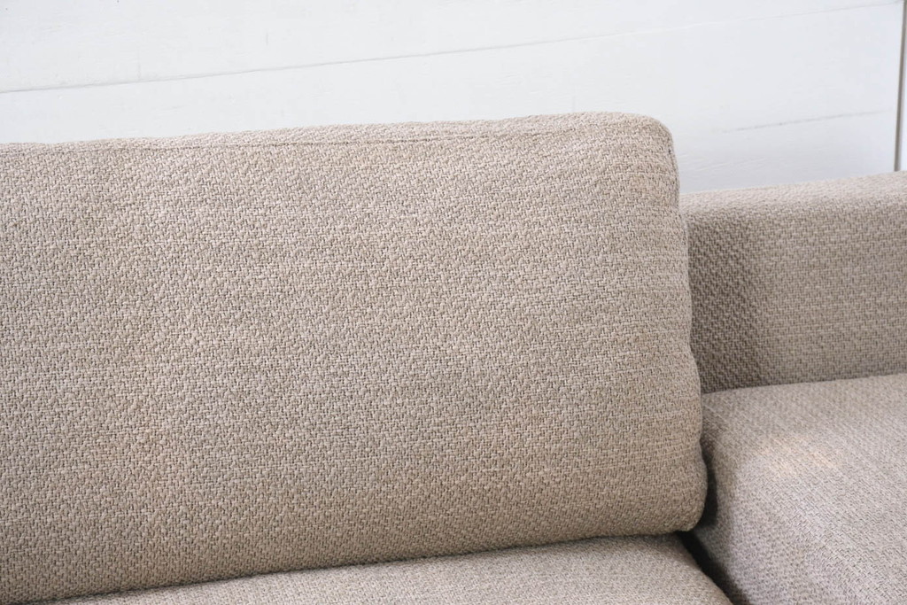 中古　美品　Cassina(カッシーナ)　Philippe Starck(フィリップ・スタルク)デザイン　MISTER(ミスター)　空間を格調高く演出するシステムソファ(カウチソファ、L字ソファ、3P、4P、5P、6P、三人掛け、四人掛け、3人掛け、4人掛け)(定価約250万円)(R-082463)