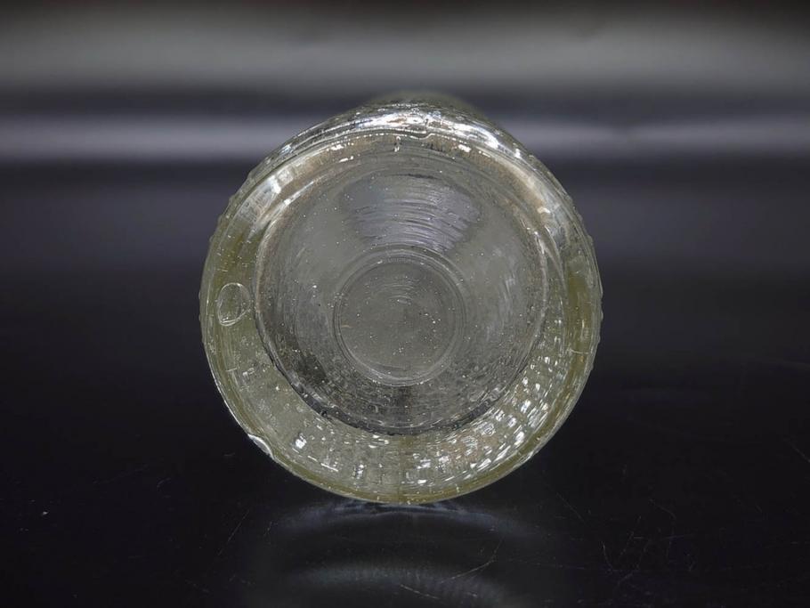 大正～昭和初期　レトロ　エンボス　空間のアクセントになるガラス瓶7点セット(大日本麦酒株式会社、和ガラス、硝子、ビン、ボトル、花瓶、花入、花生、花器、一輪挿し)(R-082932)
