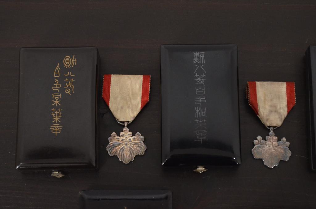 記章　勲章　徽章　等まとめて12点セット(旧日本軍、大満州国建国、帝国軍人、従軍)(R-045873)