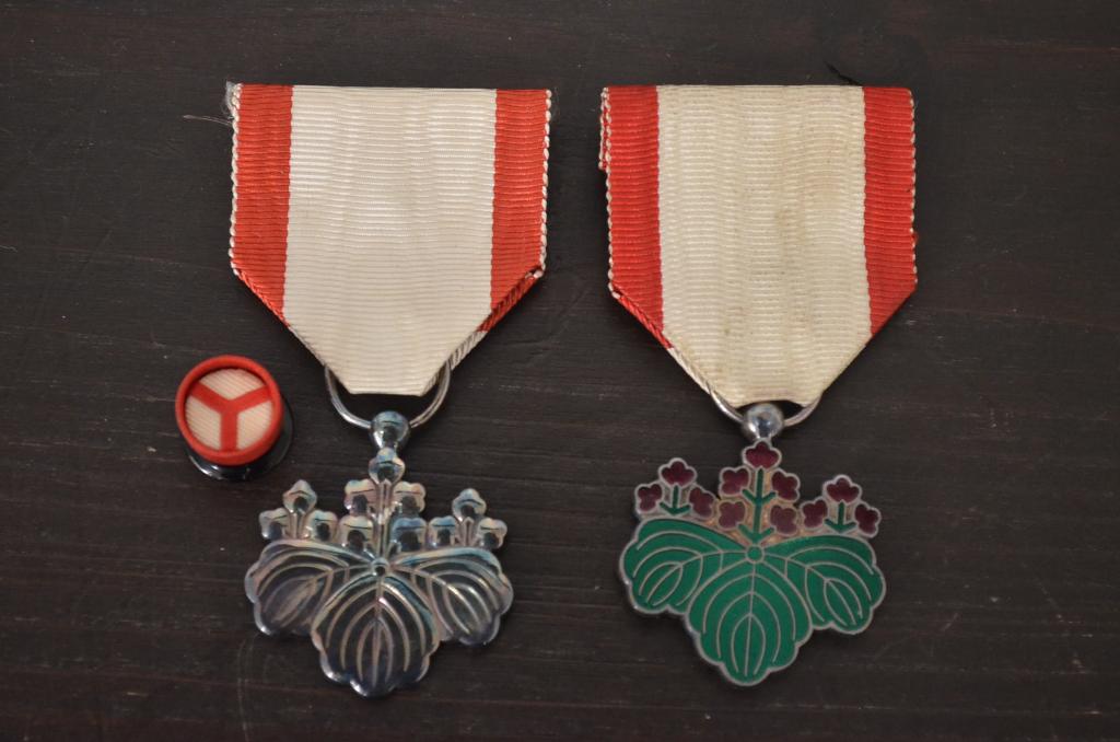 記章　勲章　徽章　等まとめて12点セット(旧日本軍、大満州国建国、帝国軍人、従軍)(R-045873)
