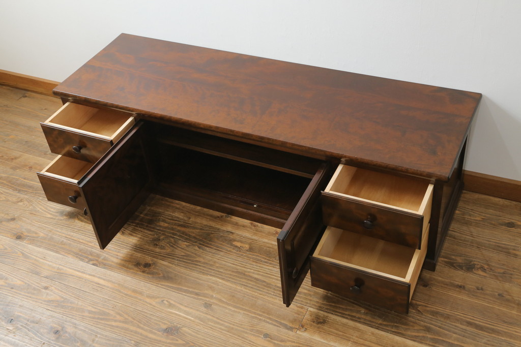 中古　美品!!　松本民芸家具　和・洋どちらのお部屋にも取り入れやすいテレビ台(ローボード、テレビボード、サイドボード、サイドキャビネット、収納棚、戸棚、引き出し、リビングボード)(定価約40万円)(R-066428)