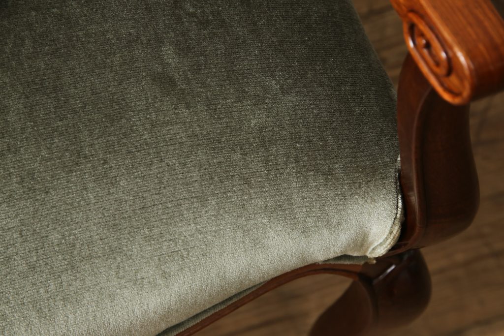 中古　高級家具　カリン材　ロココ調の優美なアームチェア2脚セット(ダイニングチェア、サロンチェア、椅子、花梨材)(R-050055)