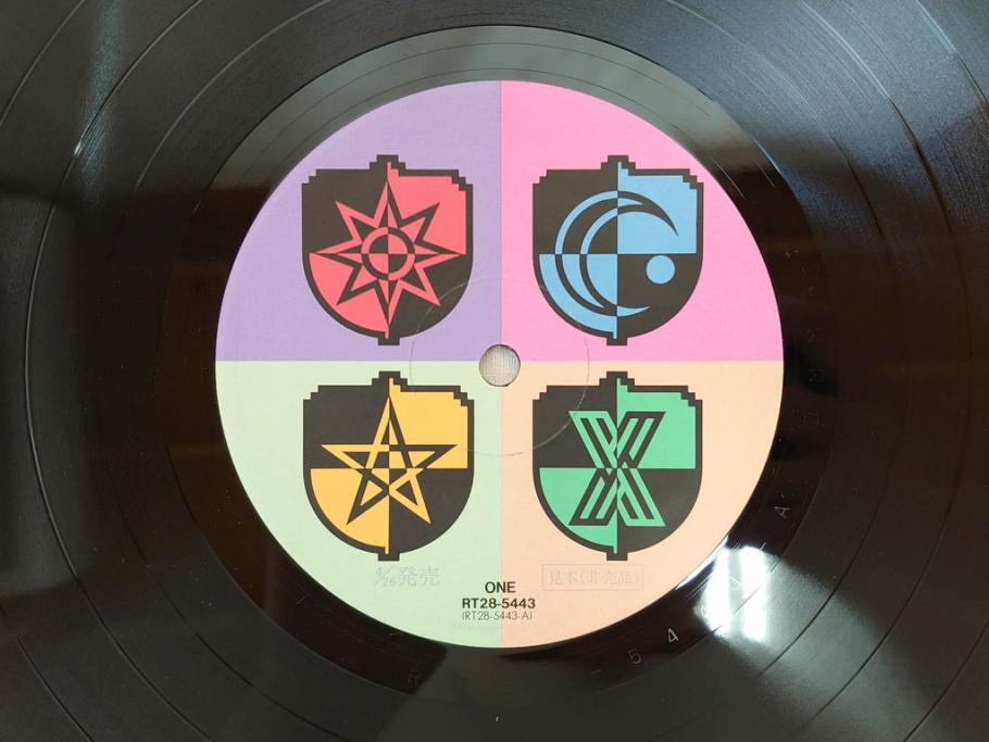 見本品(非売品)　COMPLEX　コンプレックス　布袋寅泰　吉川晃司　恋を止めないで　BE MY BABY　レコード(LP、12インチ、RT28-5443)(R-076720)