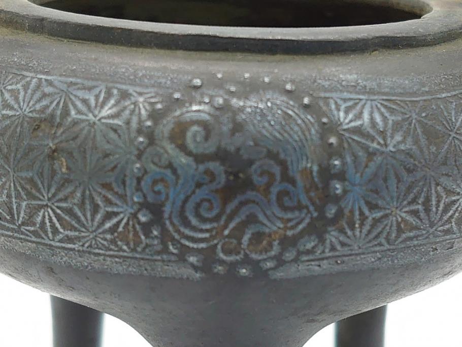 古玩　古銅　獅子　銀象嵌　意匠を凝らした獅子が見事な香炉(中国?、三つ脚、仏具)(R-062088)