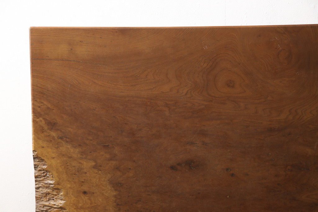 中古 美品 総欅一枚板 ケヤキの木目を楽しめる!重厚な佇まいが魅力的な