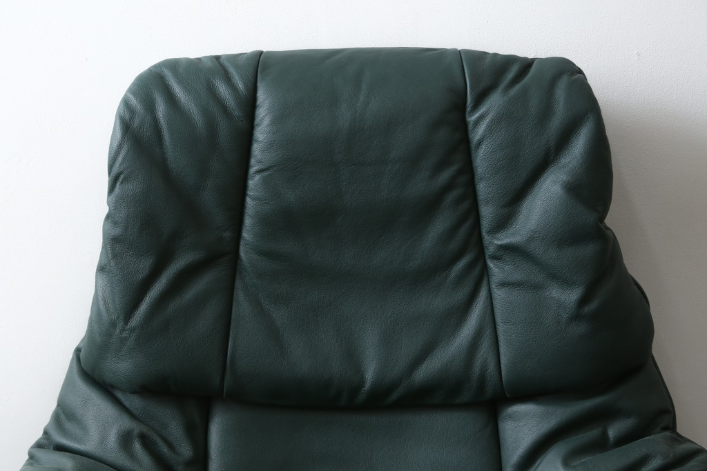 中古　EKORNES(エコーネス)　本革(レザー)　オットマン付き　ロングセラー!!一番人気のストレスレス レノ クラシック(S)(アームチェア、リクライニングチェア、椅子、一人掛けソファ、1Pソファ)(定価約45万円)(R-081615)