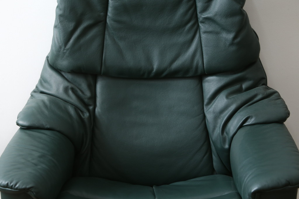 中古　EKORNES(エコーネス)　本革(レザー)　オットマン付き　ロングセラー!!一番人気のストレスレス レノ クラシック(S)(アームチェア、リクライニングチェア、椅子、一人掛けソファ、1Pソファ)(定価約45万円)(R-081615)
