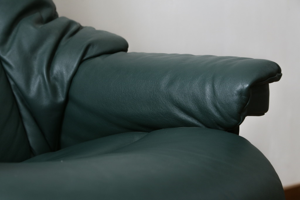 中古　EKORNES(エコーネス)　本革(レザー)　オットマン付き　ロングセラー!!一番人気のストレスレス レノ クラシック(S)(アームチェア、リクライニングチェア、椅子、一人掛けソファ、1Pソファ)(定価約45万円)(R-081615)
