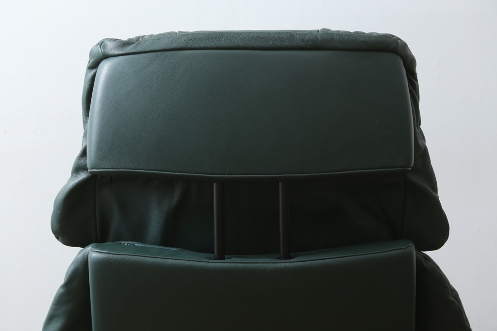 中古　EKORNES(エコーネス)　本革(レザー)　オットマン付き　ロングセラー!!一番人気のストレスレス レノ クラシック(S)(アームチェア、リクライニングチェア、椅子、一人掛けソファ、1Pソファ)(定価約45万円)(R-081615)