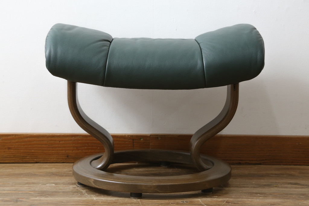 中古　EKORNES(エコーネス)　本革(レザー)　オットマン付き　ロングセラー!!一番人気のストレスレス レノ クラシック(S)(アームチェア、リクライニングチェア、椅子、一人掛けソファ、1Pソファ)(定価約45万円)(R-081615)