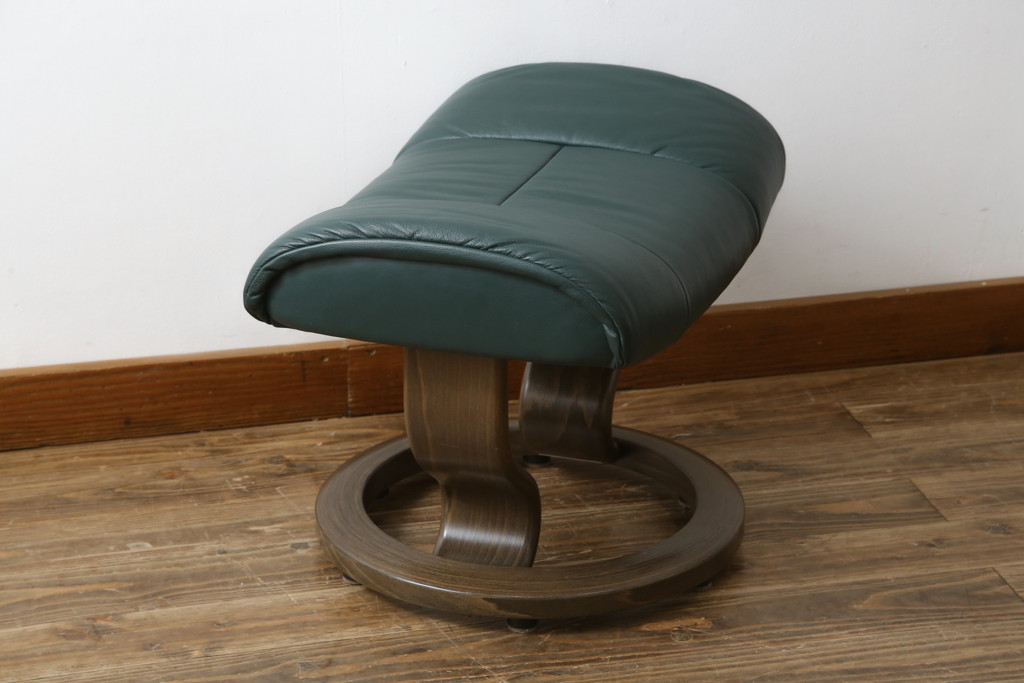中古　EKORNES(エコーネス)　本革(レザー)　オットマン付き　ロングセラー!!一番人気のストレスレス レノ クラシック(S)(アームチェア、リクライニングチェア、椅子、一人掛けソファ、1Pソファ)(定価約45万円)(R-081615)