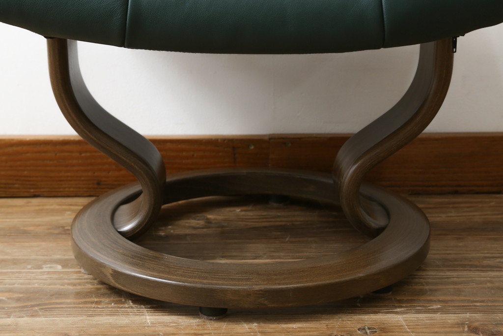 中古　EKORNES(エコーネス)　本革(レザー)　オットマン付き　ロングセラー!!一番人気のストレスレス レノ クラシック(S)(アームチェア、リクライニングチェア、椅子、一人掛けソファ、1Pソファ)(定価約45万円)(R-081615)