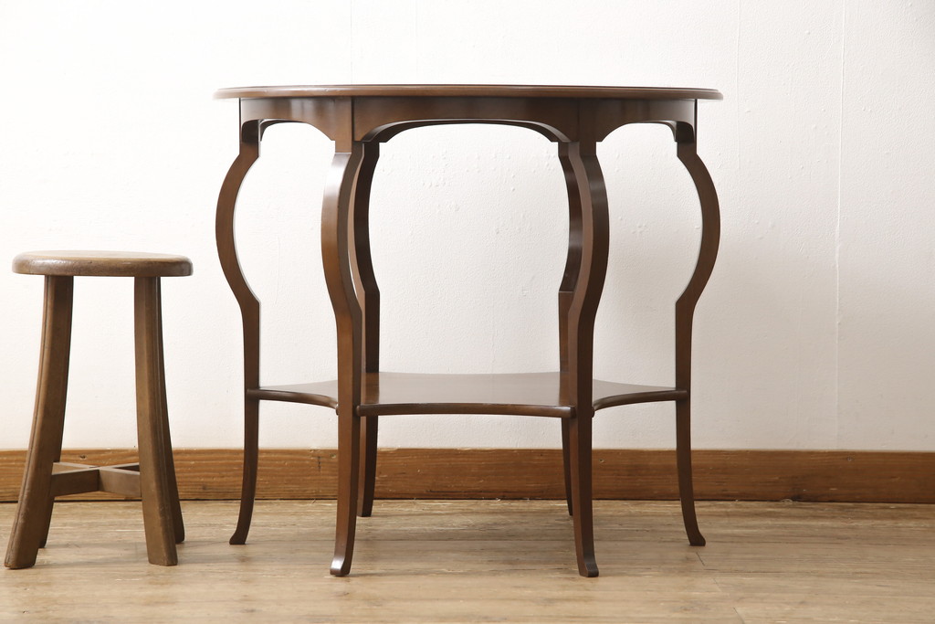 アンティーク家具　マホガニー材　上手物のオケージョナルテーブル(サイドテーブル、コーヒーテーブル、ラウンドテーブル)(R-049368)