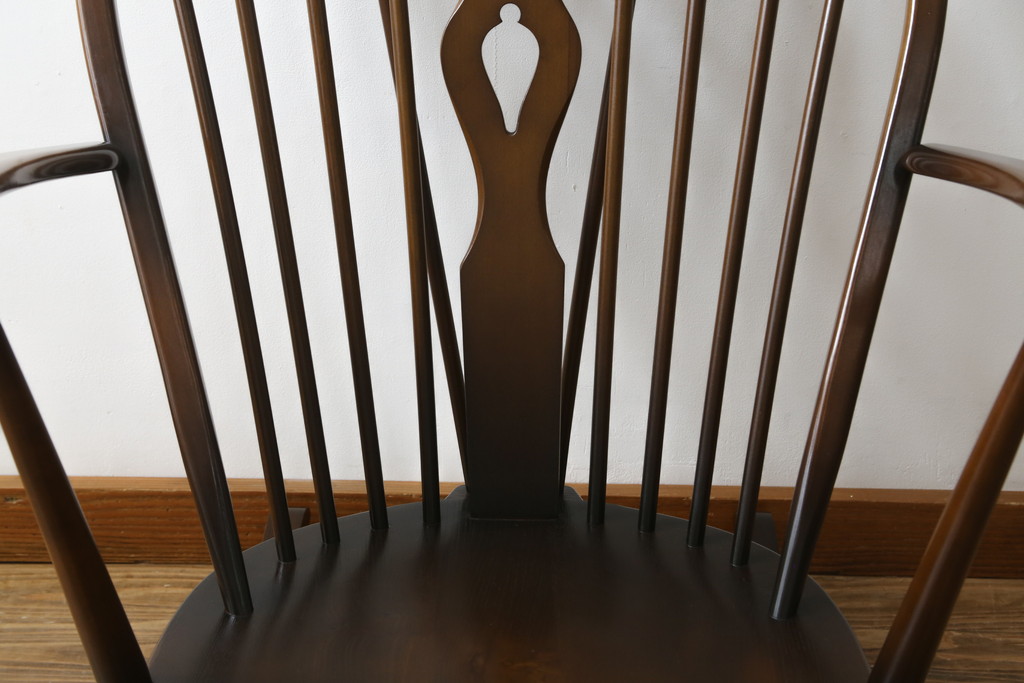 中古　美品　イギリス　ERCOL(アーコール)　落ち着いた色合いのボタニカル柄が印象的なクッション付きロッキングチェア(揺り椅子、イス、アームチェア)(R-060419)