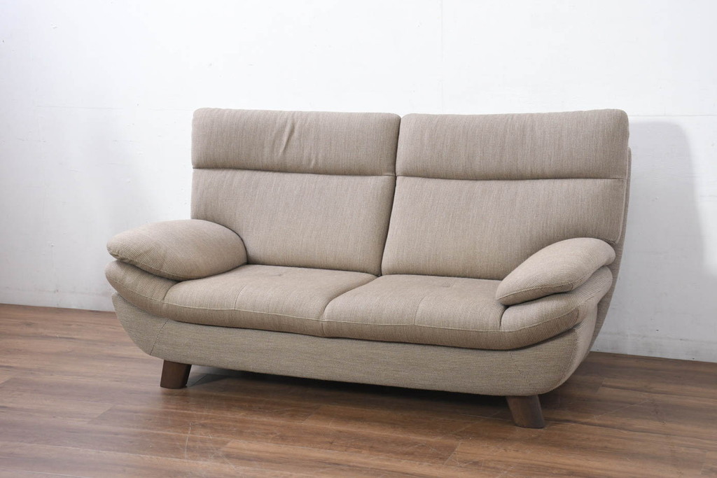 中古　カリモク家具(karimoku)　UT83モデル　落ち着いた空間づくりにおすすめの2Pソファ(2人掛けソファ、二人掛けソファ)(定価約26万円)(R-082477)