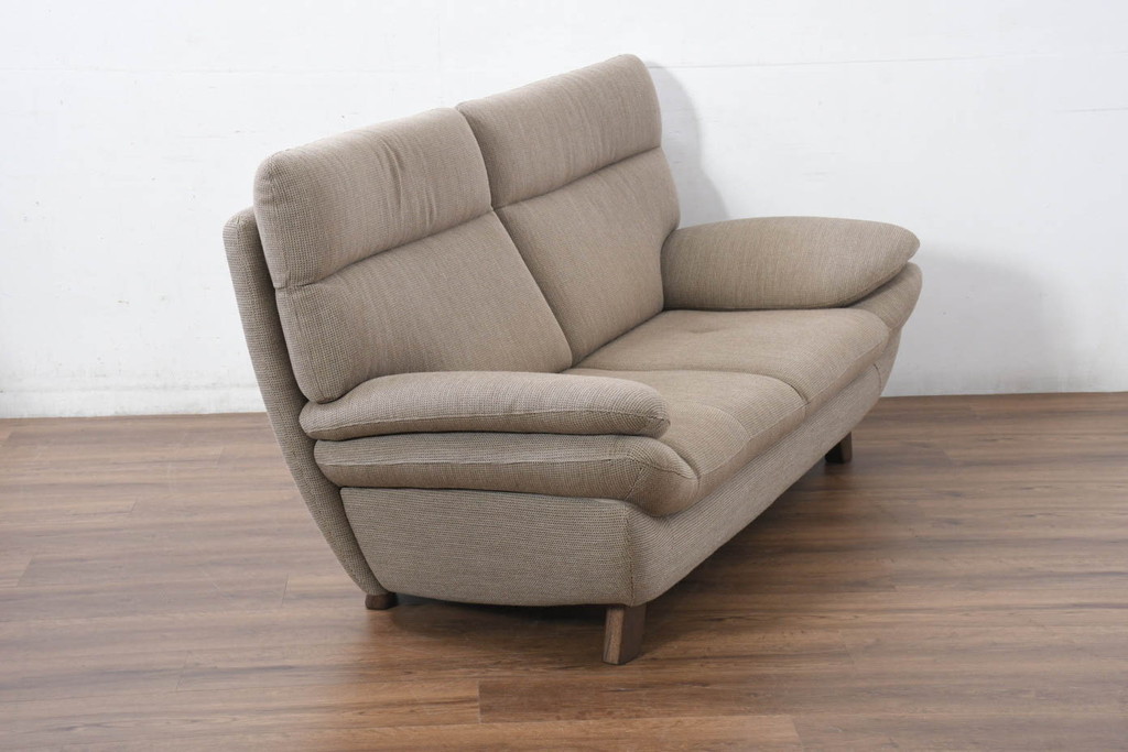中古　カリモク家具(karimoku)　UT83モデル　落ち着いた空間づくりにおすすめの2Pソファ(2人掛けソファ、二人掛けソファ)(定価約26万円)(R-082477)