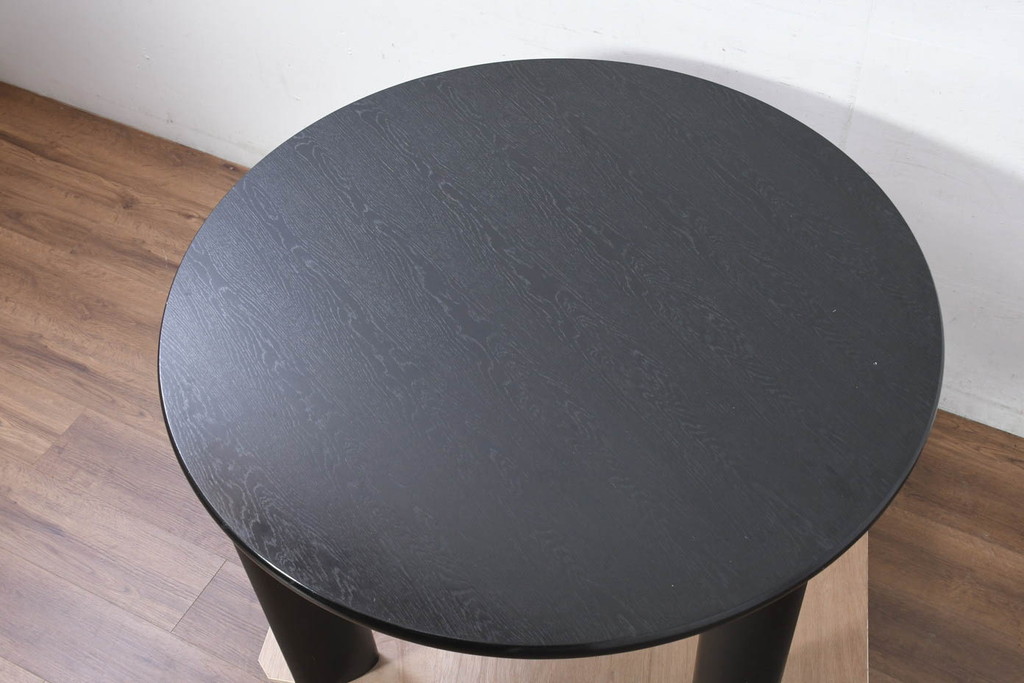中古　希少な廃番品!!　arflex(アルフレックス)　STATION 2(ステーション 2)　モダンデザインが魅力のダイニングテーブル(ラウンドテーブル、センターテーブル、リビングテーブル、丸テーブル)(定価約26万円)(R-082479)