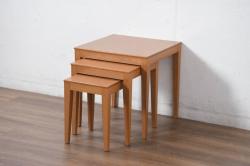 中古　美品　イタリア　希少モデル　calligaris(カリガリス)　シンプルでナチュラルな風合いが魅力のネストテーブル(サイドテーブル、カフェテーブル、コーヒーテーブル)(R-082475)
