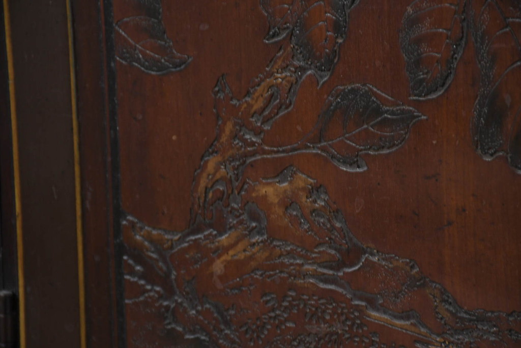 中古　美品　DREXEL HERITAGE(ドレクセルヘリテイジ)　シノワズリ様式　上品な佇まいが美しいチャイナキャビネット(食器棚、キュリオケース、ガラスケース、ショーケース、戸棚、飾り棚)(定価約340万円)(R-082480)