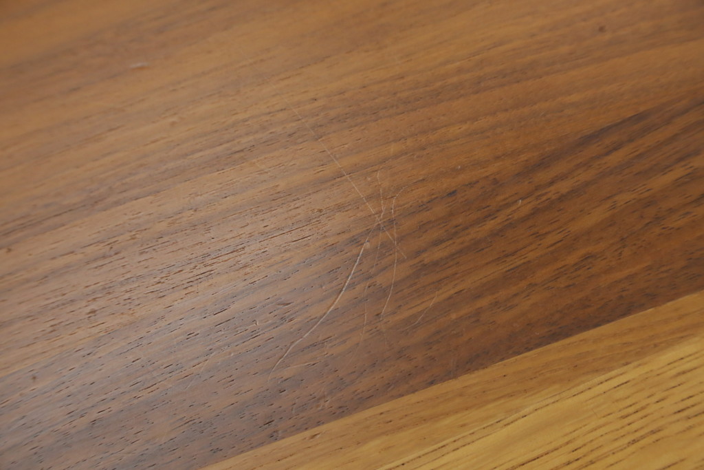 中古　日進木工(nissin)　WHITE WOOD(ホワイトウッド)　ナラ材とウォールナット材の組み合わせが美しいローテーブル(リビングテーブル、センターテーブル、座卓)(R-066814)
