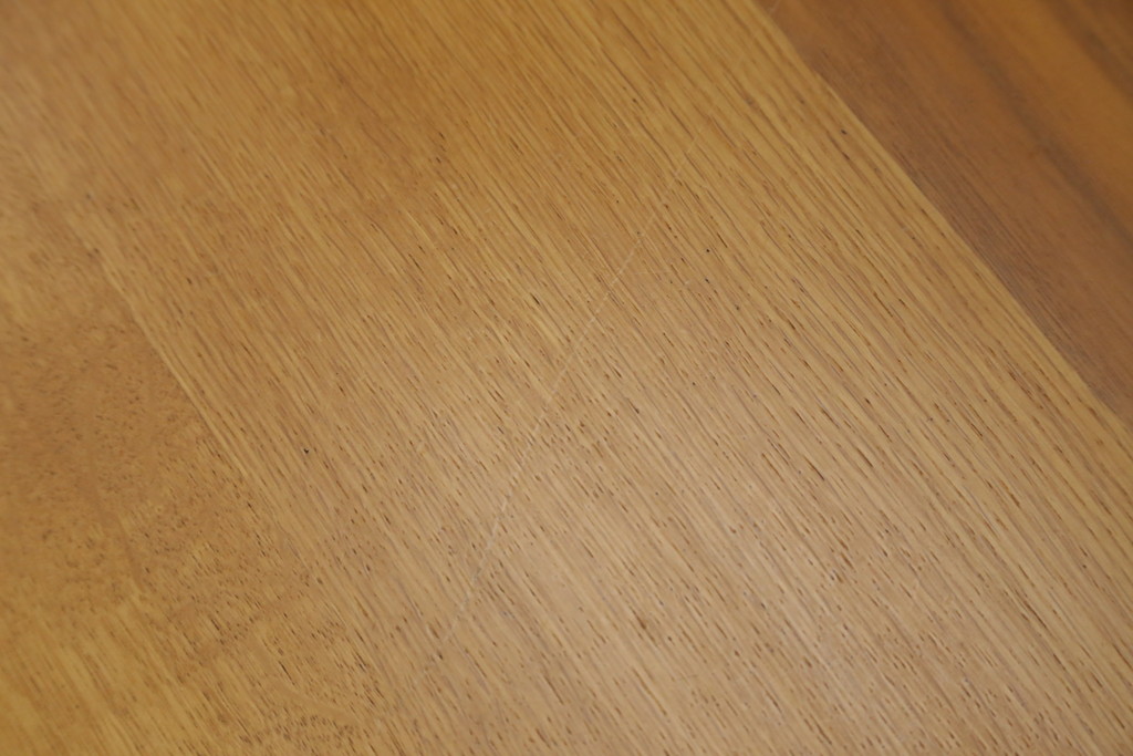 中古　日進木工(nissin)　WHITE WOOD(ホワイトウッド)　ナラ材とウォールナット材の組み合わせが美しいローテーブル(リビングテーブル、センターテーブル、座卓)(R-066814)