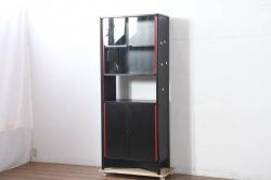中古　Cassina(カッシーナ)　Brera(ブレラ)　モダンなデザインが素敵な縦型キャビネット(カップボード、食器棚、飾り棚、収納棚、戸棚)(R-082649)