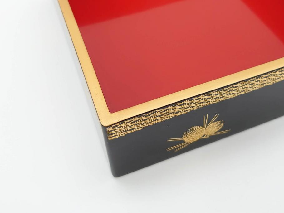 漆光堂 輪島塗 沈金 蒔絵 松に鶴 上品で縁起の良い柄の手提げ重箱(懐石